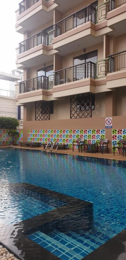 Sunview Place Pattaya Esterno foto